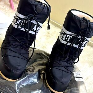 Black Moon Boots